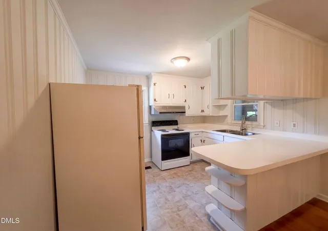 2nd image of 5206 N Sumac Cir, Fayetteville, NC 28304 | MLS# 10187411