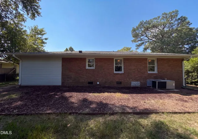 5th image of 5206 N Sumac Cir, Fayetteville, NC 28304 | MLS# 10187411