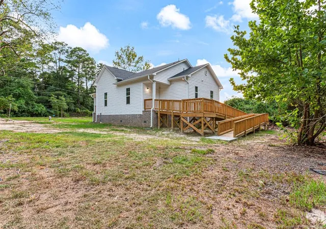 Photo 4 of Single family home for sale at 633 Sanders St, Hope Mills, NC 28348 | MLS# 768031 | Listing updated on 2026-09-01