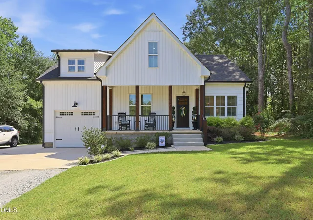 1st image of 552 N Orange St, Coats, NC 27521 | MLS# 10187457
