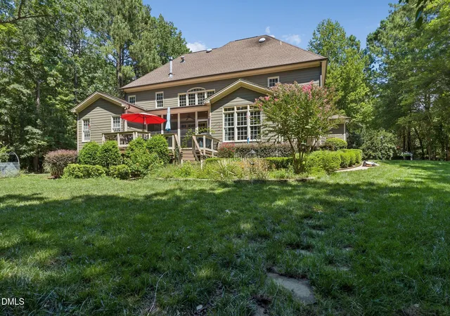 3rd image of 1212 Prairie Pond Cir, Raleigh, NC 27614 | MLS# 10187452