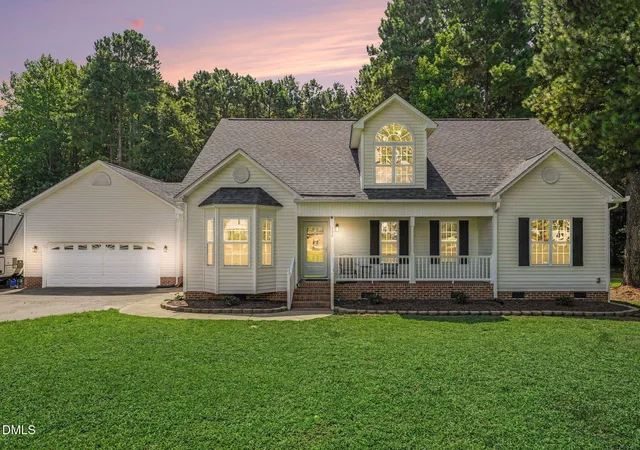 Photo 1 of Single family home for sale at 122 Rustic Ln, Smithfield, NC 27577 | MLS# 10187487 | Listing updated on 2026-09-14