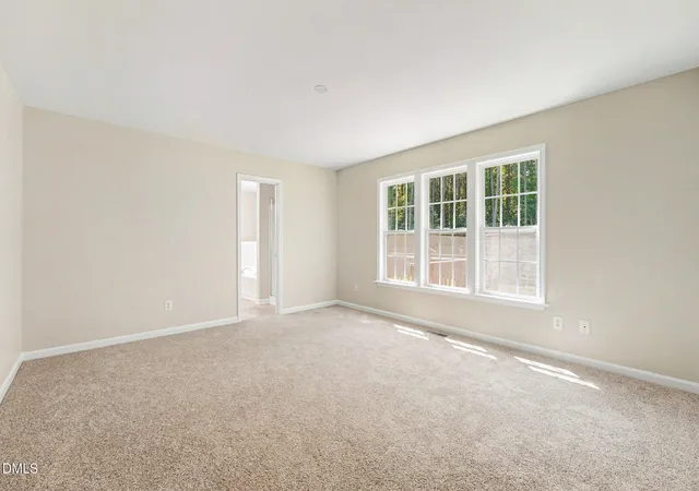 Photo 4 of Single family home for sale at 122 Rustic Ln, Smithfield, NC 27577 | MLS# 10187487 | Listing updated on 2026-09-14