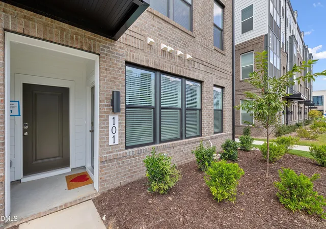 3rd image of 605 Hedrick Rdg Rd, Cary, NC 27519 | MLS# 10187548