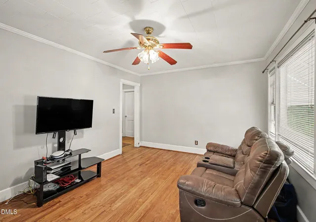 Photo 2 of Single family home for sale at 2006 N Ashland Dr, Burlington, NC 27217 | MLS# 10187508 | Listing updated on 2026-08-20