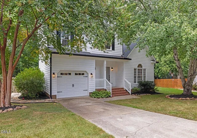 Photo 3 of Sale Pending at 11941 Fairlie Pl, Raleigh, NC 27613 | MLS# 10189439 | Listing updated on 2026-09-07