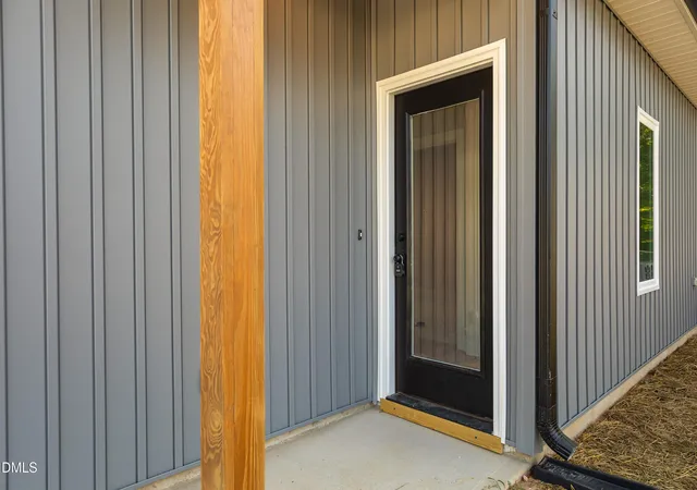 Photo 3 of Single family home for sale at 315 S Ethel St, Selma, NC 27576 | MLS# 10188843 | Listing updated on 2026-09-07