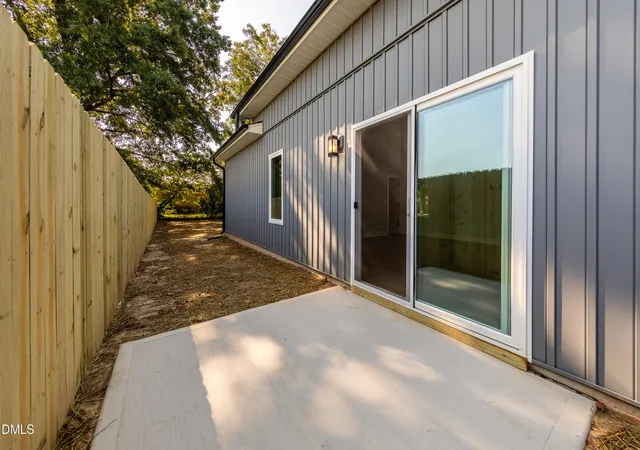 Photo 3 of Single family home for sale at 315 S Ethel St, Selma, NC 27576 | MLS# 10188843 | Listing updated on 2026-09-07