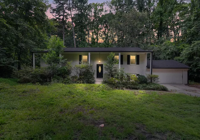 2nd image of 4025 Balsam Dr, Raleigh, NC 27612 | MLS# 10187491