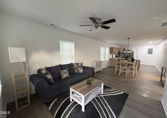 2nd image of 1409 Bowman Ave, Burlington, NC 27217 | MLS# 10187711