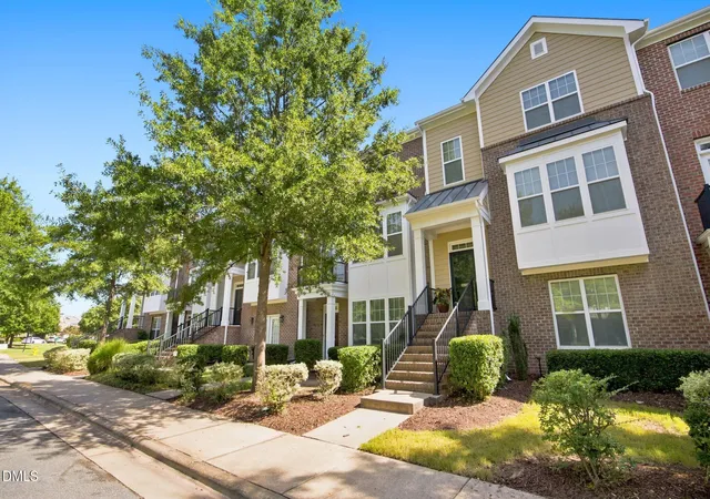 3rd image of 9136 Falkwood Rd, Raleigh, NC 27617 | MLS# 10187864