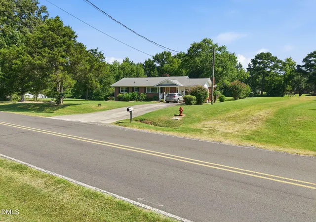 5th image of 315 Robbins Rd, Durham, NC 27703 | MLS# 10187533