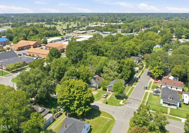 2nd image of 803 Tucker St, Burlington, NC 27215 | MLS# 10187829
