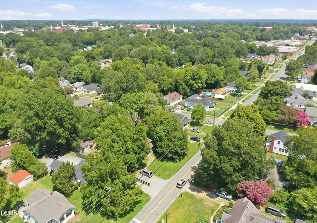 3rd image of 803 Tucker St, Burlington, NC 27215 | MLS# 10187829