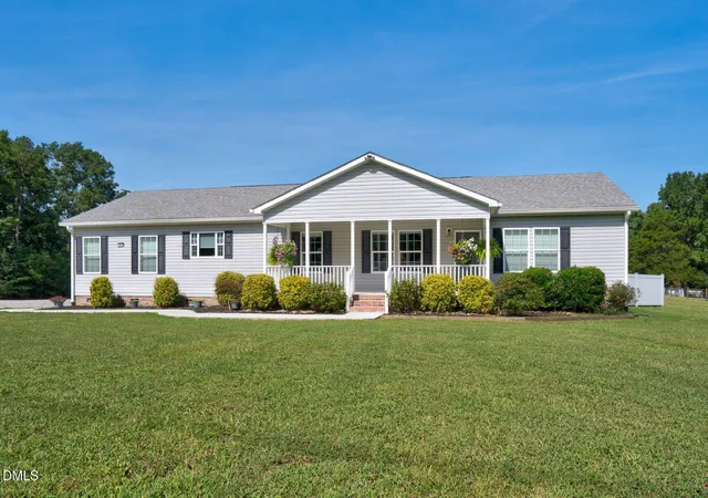 Photo 3 of Single family home for sale at 6450 Nc 58, Nashville, NC 27856 | MLS# 10187554 | Listing updated on 2026-09-18