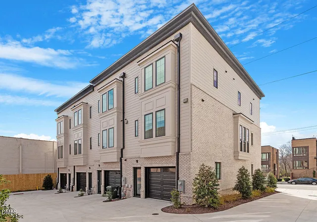 Photo 2 of Townhouse for sale at 613 S West St, Raleigh, NC 27601 | MLS# 10189379 | Listing updated on 2026-09-14