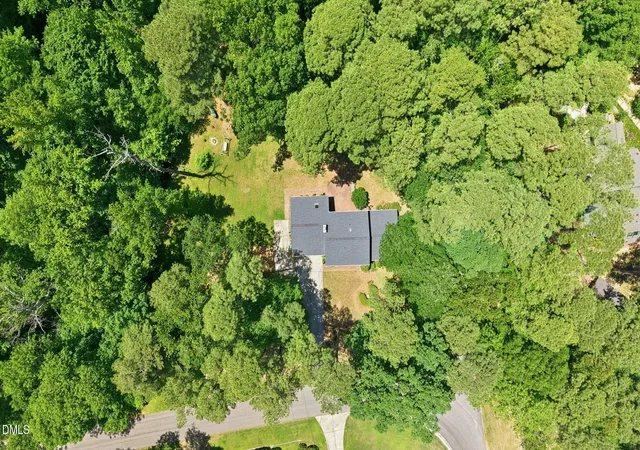 3rd image of 6725 W Lake Anne Dr, Raleigh, NC 27612 | MLS# 10187954