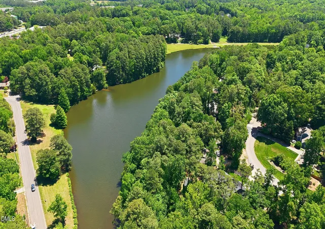 4th image of 6725 W Lake Anne Dr, Raleigh, NC 27612 | MLS# 10187954