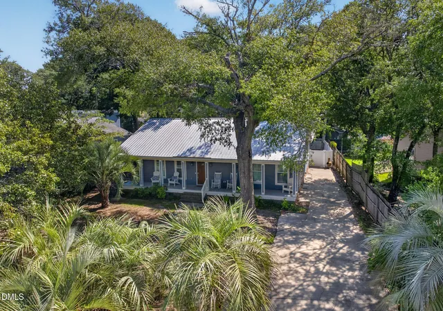 Photo 1 of Single family home for sale at 108 Paula Cir Se, Oak Island, NC 28465 | MLS# 10187673 | Listing updated on 2026-09-03