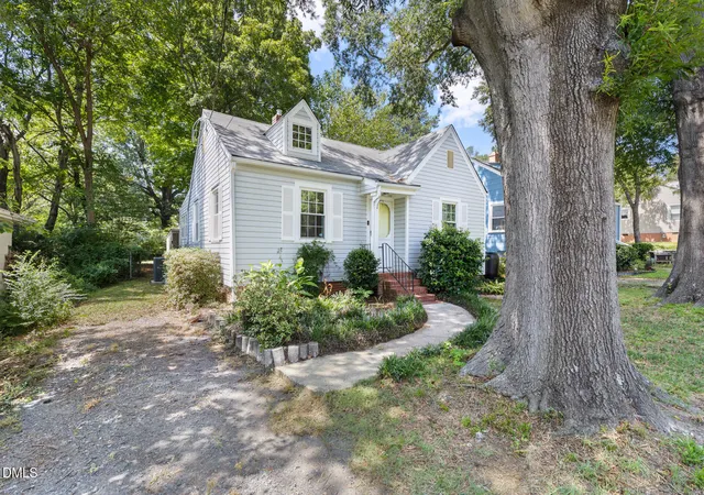 3rd image of 2313 Albany St, Durham, NC 27705 | MLS# 10187757