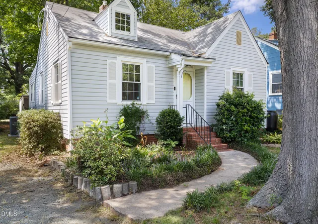 4th image of 2313 Albany St, Durham, NC 27705 | MLS# 10187757