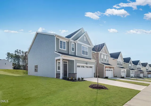 3rd image of 278 Beachcomber Dr, Lillington, NC 27546 | MLS# 10187643