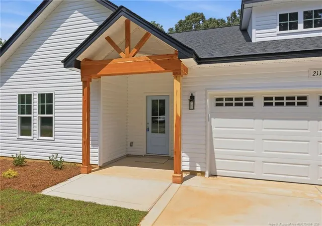 Photo 2 of Single family home for sale at 211 E 7th Avenue, Raeford, NC 28376 | MLS# 767828 | Listing updated on 2026-08-20