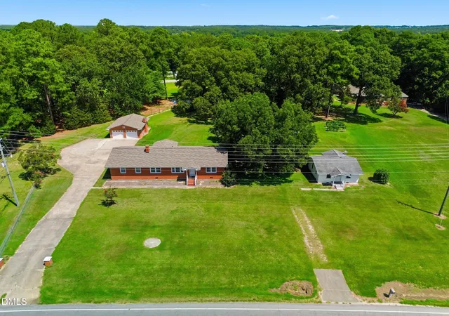 Photo 4 of Single family home for sale at 8701, 8705 White Oak Rd, Garner, NC 27529 | MLS# 10188167 | Listing updated on 2026-08-24