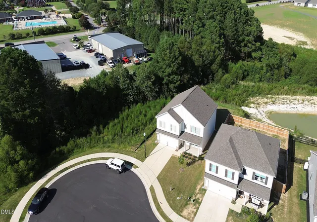 Photo 3 of Single family home for sale at 104 Meath Ct, Clayton, NC 27520 | MLS# 10187776 | Listing updated on 2026-10-11