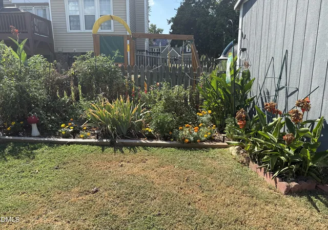 Photo 3 of Single family home for sale at 5016 Knightsbridge Way, Raleigh, NC 27604 | MLS# 10187720 | Listing updated on 2026-09-06