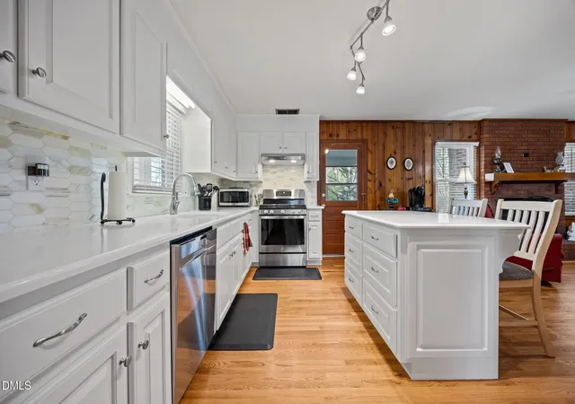 Photo 3 of Single family home for sale at 221 E Winston St, Youngsville, NC 27596 | MLS# 10187849 | Listing updated on 2026-09-25