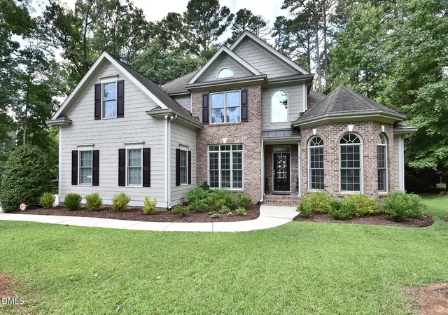 Photo 1 of Sale Pending at 6 Northern Way Ct, Durham, NC 27712 | MLS# 10188420 | Listing updated on 2026-08-30