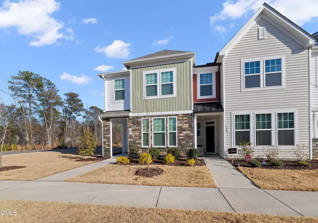 2nd image of 389 Channel Drop Dr, Clayton, NC 27520 | MLS# 10187709
