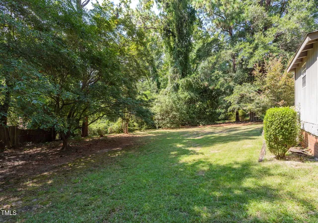 31st image of 2519 Mirror Lake Dr, Fayetteville, NC 28303 | MLS# 10187792