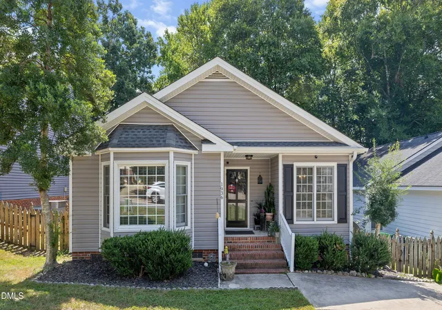 2nd image of 1936 Talamore Ct, Raleigh, NC 27604 | MLS# 10187860