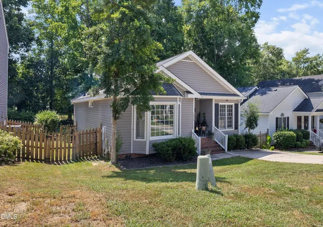 Photo 4 of Single family home for sale at 1936 Talamore Ct, Raleigh, NC 27604 | MLS# 10187860 | Listing updated on 2026-10-03