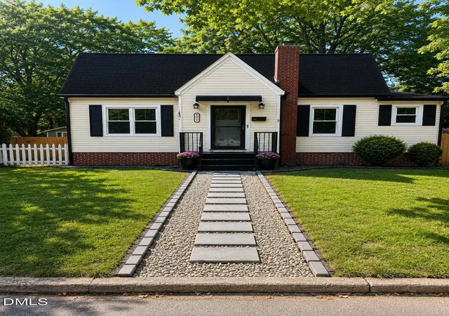 1st image of 401 Banks St, Graham, NC 27253 | MLS# 10187707