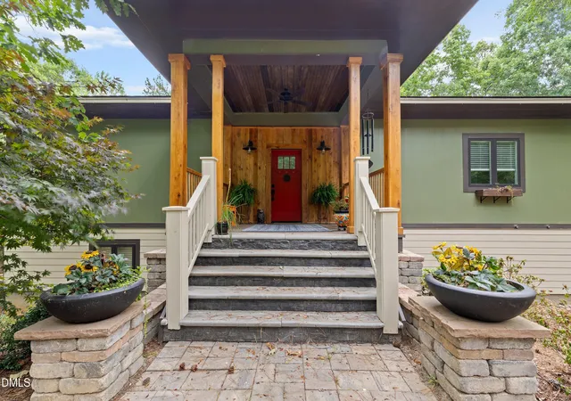Photo 2 of Single family home for sale at 218 Saponi Trl, Fuquay Varina, NC 27526 | MLS# 10187715 | Listing updated on 2026-09-22