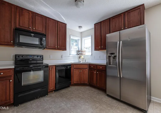 Photo 3 of Single family home for sale at 208 Muirfield Ridge Dr, Garner, NC 27529 | MLS# 10188641 | Listing updated on 2026-09-15