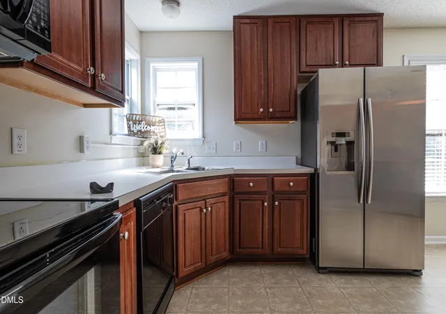 Photo 4 of Single family home for sale at 208 Muirfield Ridge Dr, Garner, NC 27529 | MLS# 10188641 | Listing updated on 2026-09-15
