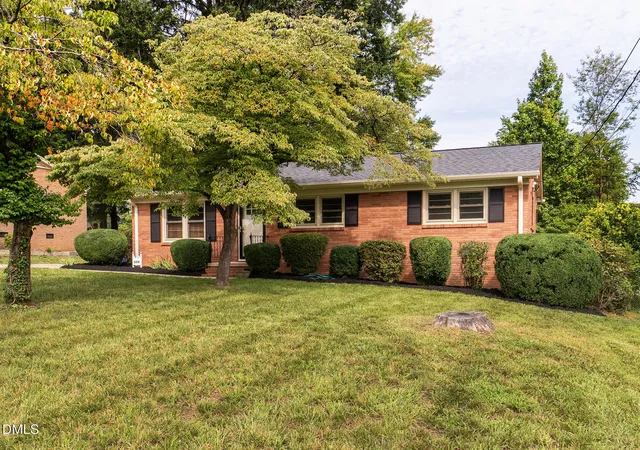 3rd image of 2231 Lacy St, Burlington, NC 27215 | MLS# 10188010