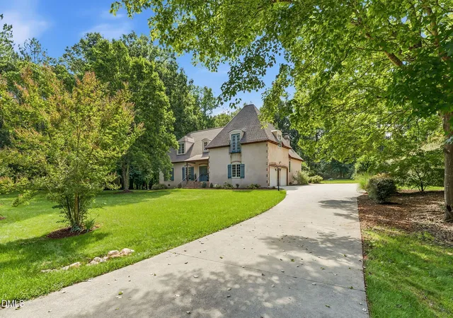 Photo 3 of Single family home for sale at 1005 Woodlot Ridge Rd, Chapel Hill, NC 27516 | MLS# 10188816 | Listing updated on 2026-09-03