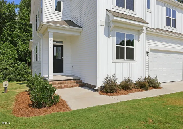 Photo 3 of Single family home for sale at 272 White Azalea Wy, Benson, NC 27504 | MLS# 10188251 | Listing updated on 2026-09-16