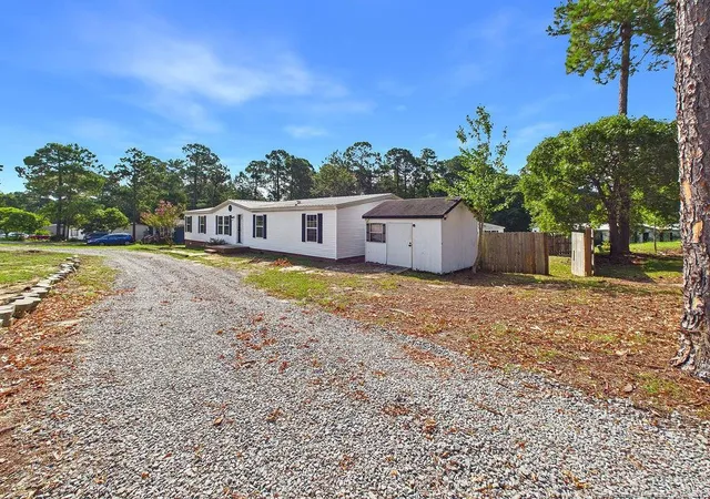 Photo 3 of Manufactured home for sale at 142 Castle, Sanford, NC 27332 | MLS# 768090 | Listing updated on 2026-09-19