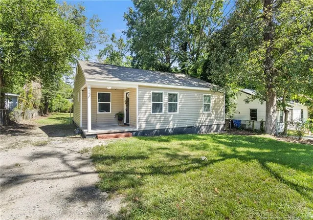 1st image of 156 Kensington Cir, Fayetteville, NC 28301 | MLS# 767871