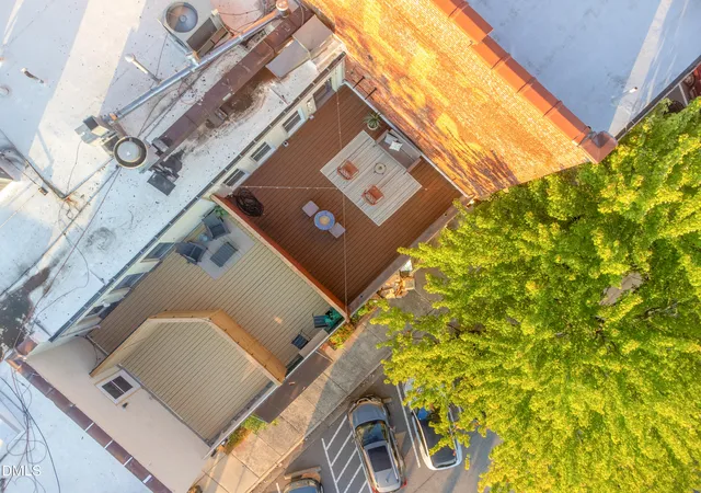 2nd image of 323 W Main St, Durham, NC 27701
