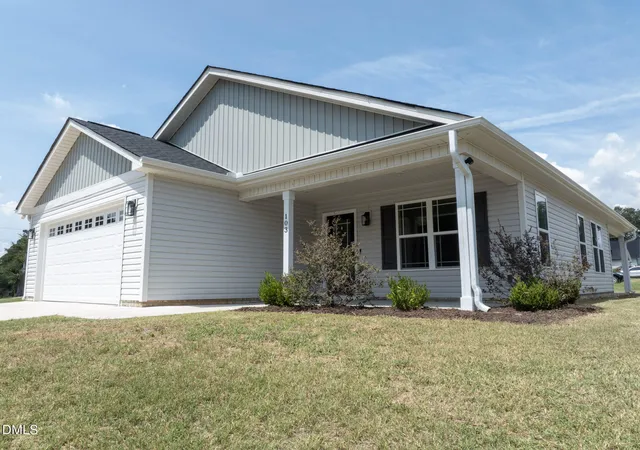 3rd image of 103 E Allen St, Four Oaks, NC 27524 | MLS# 10187974