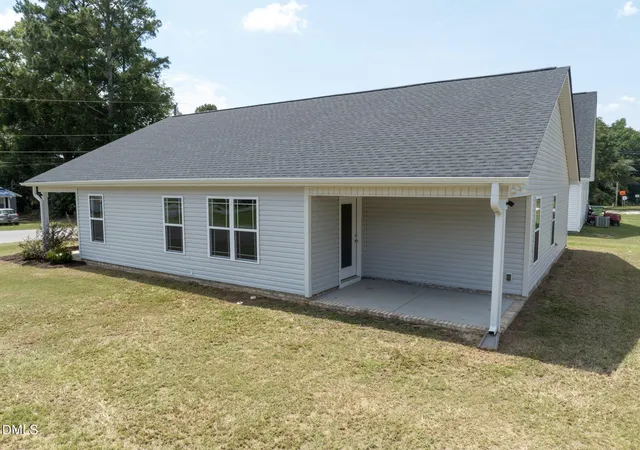 4th image of 103 E Allen St, Four Oaks, NC 27524 | MLS# 10187974