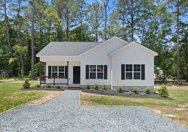 Photo 3 of Single family home for sale at 3921 Billy Hopkins Rd, Zebulon, NC 27597 | MLS# 10189164 | Listing updated on 2026-10-09