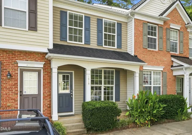 Photo 3 of Townhouse for sale at 1618 Brook Fern Wy, Raleigh, NC 27609 | MLS# 10187886 | Listing updated on 2026-08-23
